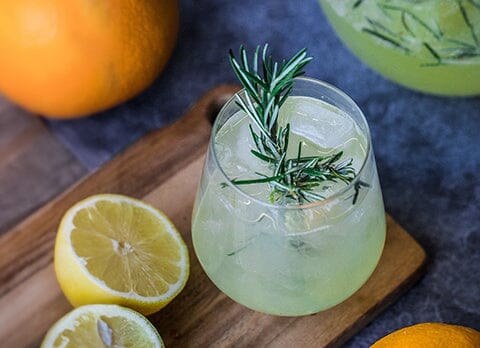 Spritzer de romero y cítricos